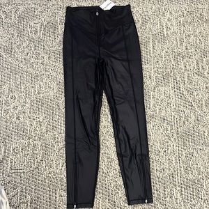 Bandier Ultra High Rise Zip Front Legging Black Shine Size Medium